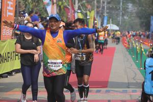 BIB: 401, 41589
                            <button type="button" onclick="openModal(8247261)" class="btn btn-primary btn-sm float-right btn-popup" data-toggle="modal" data-target=".modal-high-quality">
                        <i class="fas fa-shopping-cart"></i> Add to Cart
                    </button>
                                            <button type="button" onclick="isThisMe(8247261, true)" class="btn btn-success btn-sm float-right btn-popup btn-isme hidden" data-toggle="tooltip" data-placement="bottom" title="นี่คือรูปของคุณใช่ไหม คลิกที่นี่เพื่อเอาเข้าอัลบั้ม">
                        <i class="fas fa-plus"></i> Add to album
                    </button>
                    <button type="button" onclick="isThisMe(8247261, false)" class="btn btn-warning btn-sm float-right btn-popup btn-isnotme hidden">
                        <i class="fas fa-ban"></i> Remove from album
                    </button>